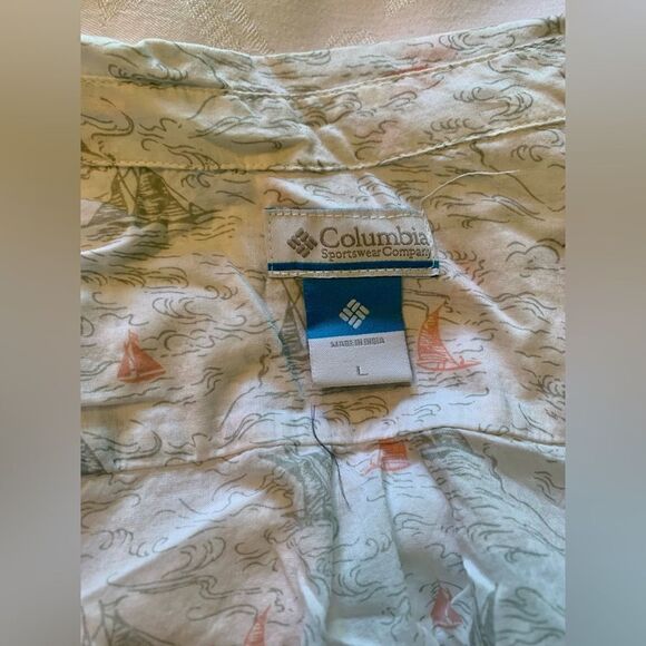 Columbia button down Summer shirt - Picture 2 of 4